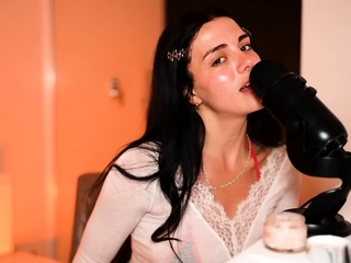 Emily Black ASMR – Get Unready With Me